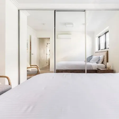 South Lounge Apartment
