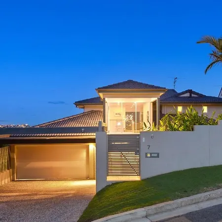 Luxurious With Spectacular Views Holiday home