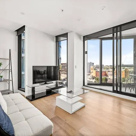 101q Luxury Abnb-style View 2br Nr Chinatown Free Parking Apartment