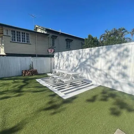 Charming - 4-bedroom Plus Study * Brisbane