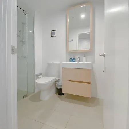 Apartment Studio- Close To Cbd+free Top City View *