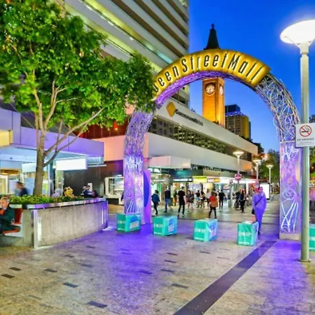 Apartment Heart Of The Cbd ~ 1bed/1bath/balcony/free Parking