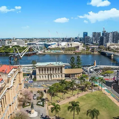 Apartment Dress Circle! 2bed/2bath/1car/amazing Views ~ Cbd *