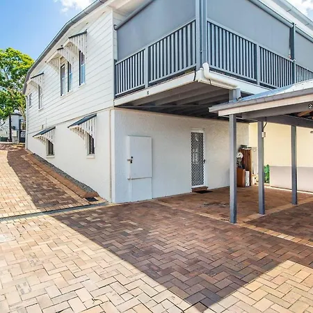 Fernberg - Sunny Queenslander Charm Holiday home Brisbane