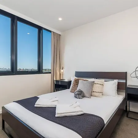 Apartment Cityscape Serenity With Pool Near Gabba And Cbd *