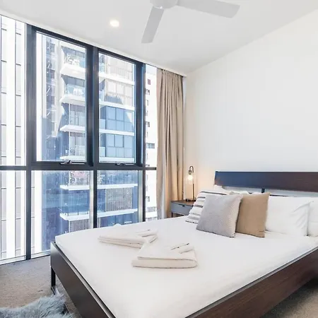 Apartment Cityscape Serenity With Pool Near Gabba And Cbd Brisbane