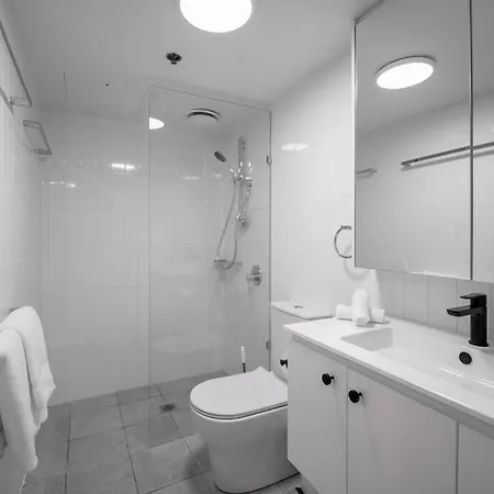 Story Bridge & River View 2b1b W Free Parking! - 84 Apartment *