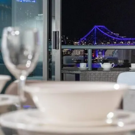 Apartment Story Bridge & River View 2b1b W Free Parking! - 84 *