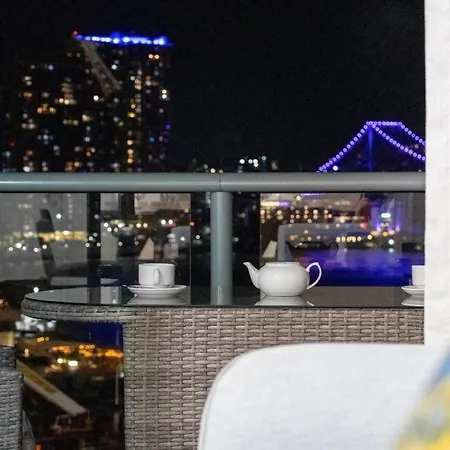 Apartment Story Bridge & River View 2b1b W Free Parking! - 84 *