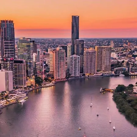 Story Bridge And View Skyhigh Luxe 2 Bed Unit Brisbane