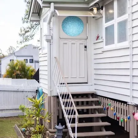 Family Friendly Cozy 4br House At Annerley