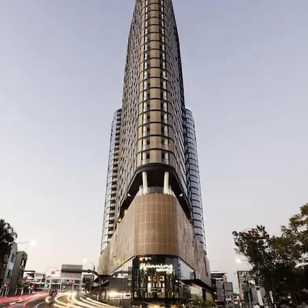 Story Bridge And View Skyhigh Luxe 2 Bed Unit