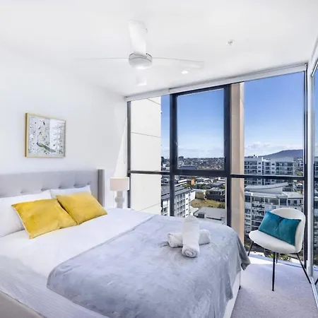 Conveniently Located 2br With Rooftop Pool At Milt Apartment