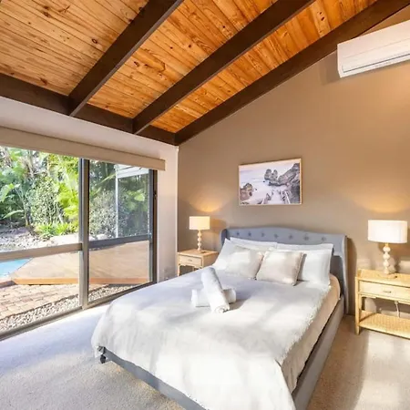 Hidden Bali Style 5br House In Robertson Holiday home
