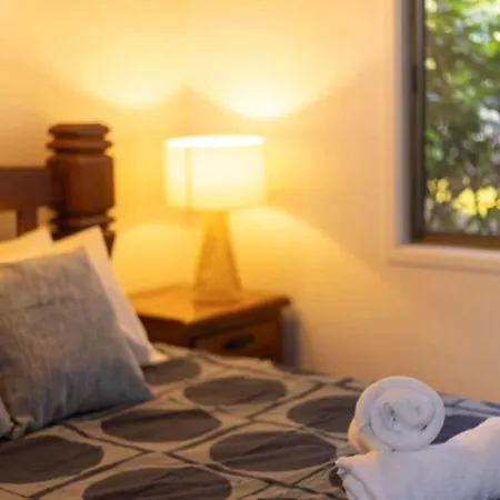 Hidden Bali Style 5br House In Robertson Holiday home Brisbane