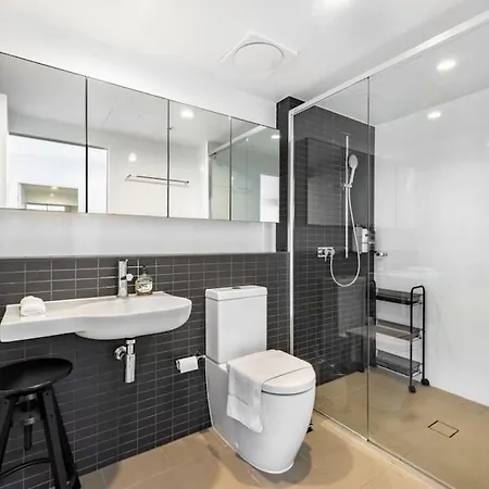 Riverview 2br Delicate Apt, 1min To Train Station Brisbane