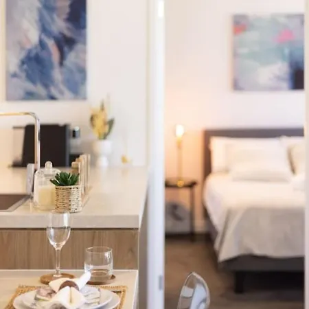 Story Bridge And View Skyhigh Luxe 2 Bed Unit *