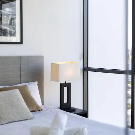 Apartment Riverview 2br Delicate Apt, 1min To Train Station Brisbane