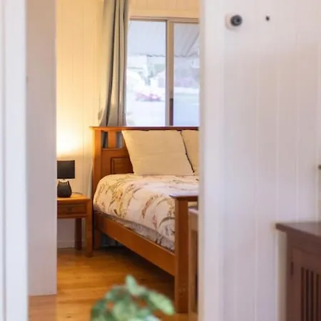 Holiday home Family Friendly Cozy 4br House At Annerley *