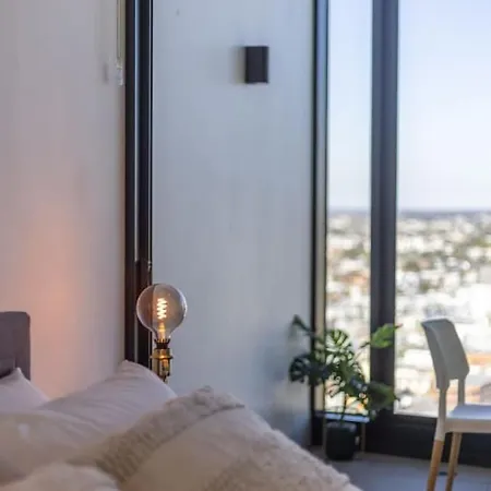 Story Bridge And View Skyhigh Luxe 2 Bed Unit Apartment Brisbane