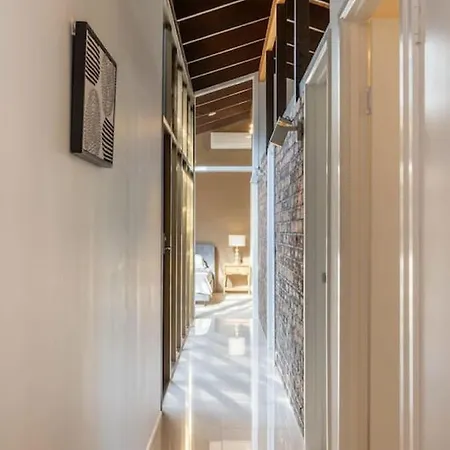 Hidden Bali Style 5br House In Robertson Holiday home Brisbane
