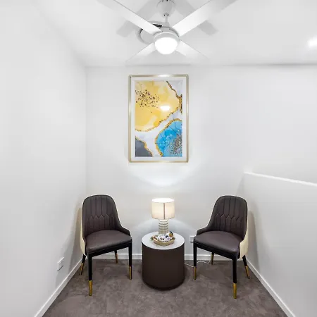 Holiday home Conveniently Located Luxury 4br Townhouse