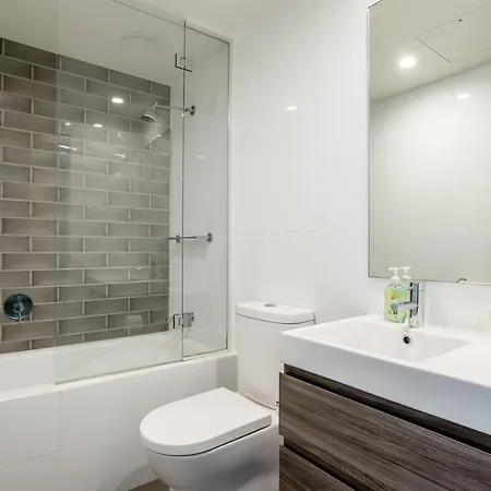 South City View 2 Bedroom With Parking