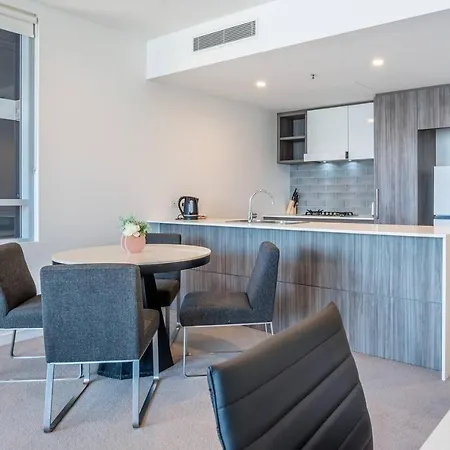 South City View 2 Bedroom With Parking *