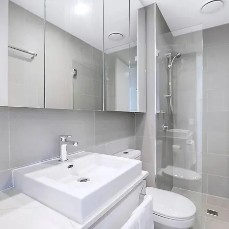 Apartment 'brightly Boutique' A Cbd Resort-style Escape