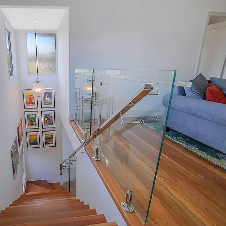 Nundah's Lush Haven - Serene Family Townhouse Escape Holiday home *