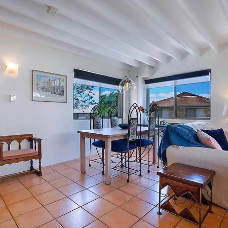 Holiday home Tropical Dreaming In The Heart Of Indooroopilly Brisbane