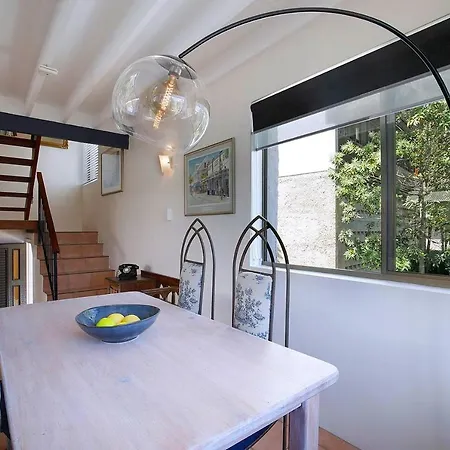 Tropical Dreaming In The Heart Of Indooroopilly Holiday home *
