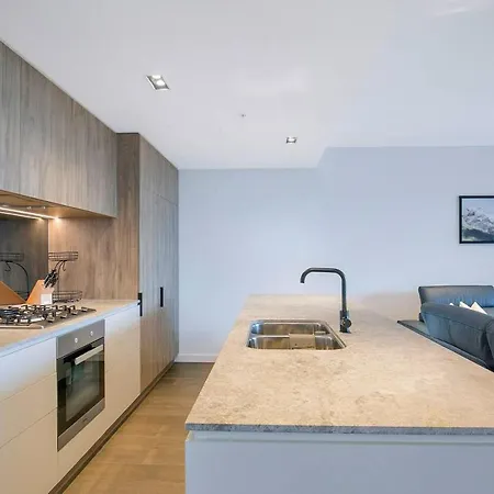 Of Town - A Refined Lifestyle Destination Apartment Brisbane