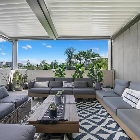 Of Taringa Penthouse With Sweeping Views * Brisbane