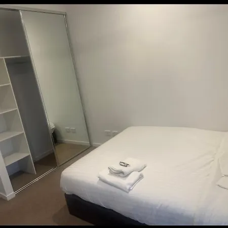 Apartment Lice X
