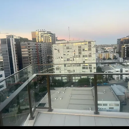 Apartment Lice X *