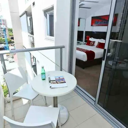 Cbd Studio, Balcony, Pool, Gym, Sauna * Brisbane
