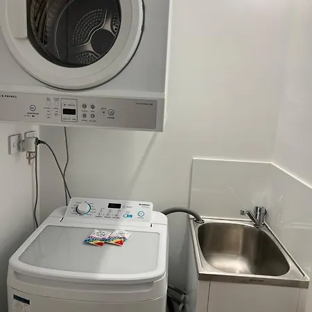 1bed In South * Brisbane