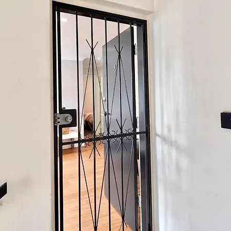New! Long Welcome. 2 Bedroom Boutique Apartment