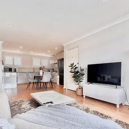 Apartment New! Long Welcome. 2 Bedroom Boutique Brisbane