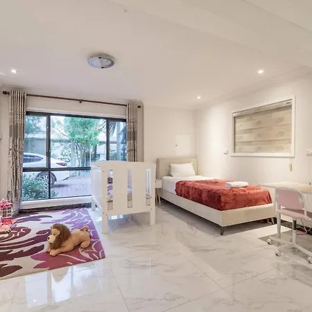 Apartment Luxury Living 2 Bedrooms 4 Beds 2b Athrooms In Southern Brisbane+ Parking Brisbane
