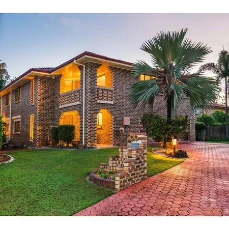 Apartment Luxury Living 2 Bedrooms 4 Beds 2b Athrooms In Southern Brisbane+ Parking *