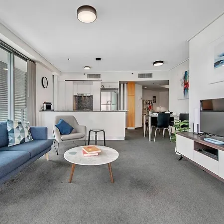 Spectacular River View Apartment