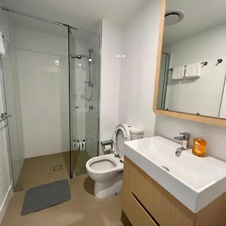 Two Bedroom In South Apartment *