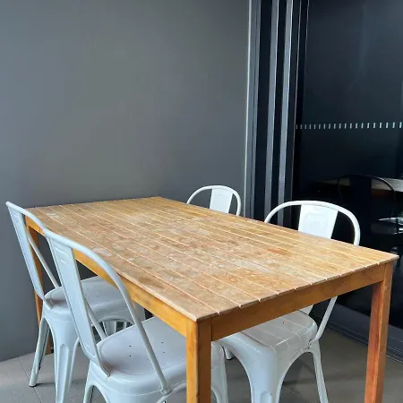 Two Bedroom In South Apartment *