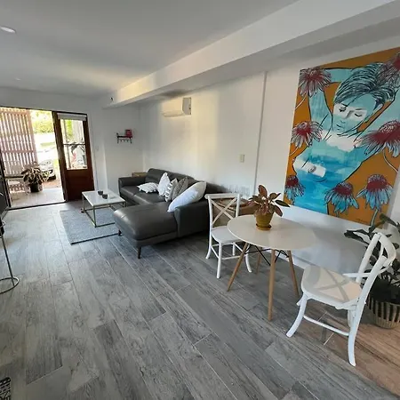 Bardon Beauty Spacious Ground Floor