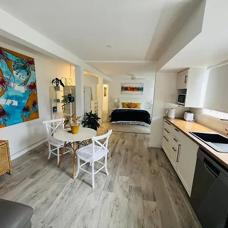 Bardon Beauty Spacious Ground Floor Apartment