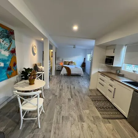 Bardon Beauty Spacious Ground Floor Apartment
