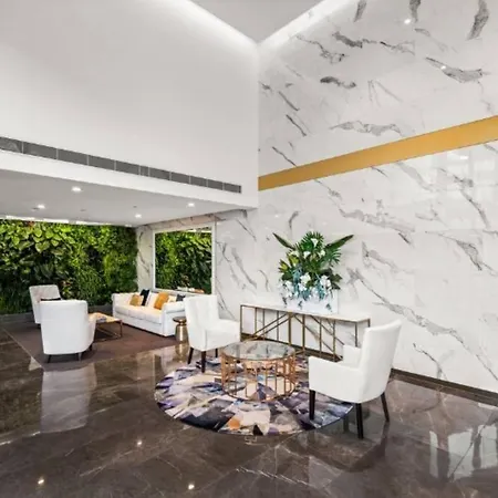 Hidden Gem At Newstead Apartment