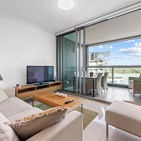 1-bedroom Riverfront With Pool *